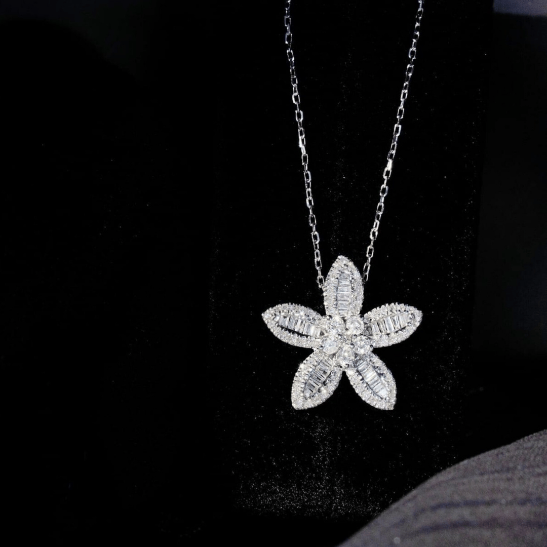 18K White Gold Diamond Plum Blossom Pendant Necklace