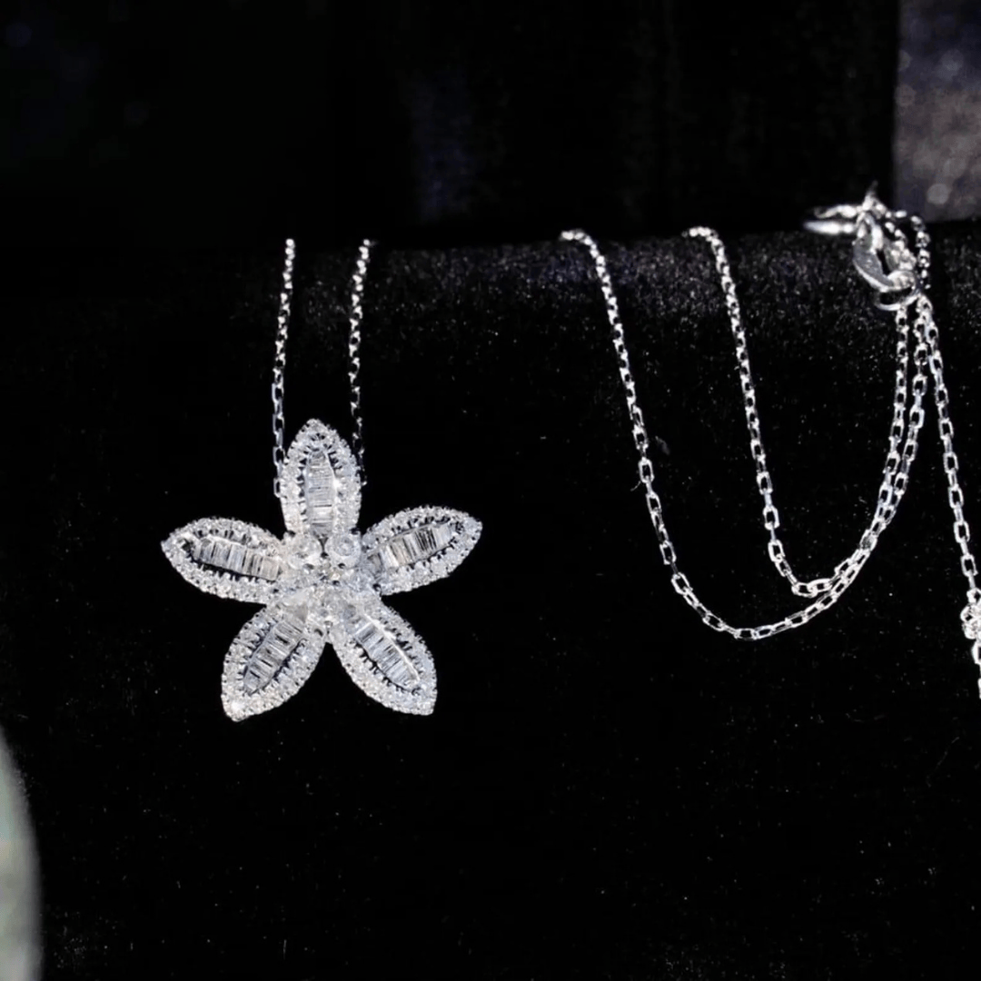 18K White Gold Diamond Plum Blossom Pendant Necklace