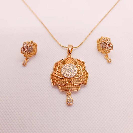 Elegant Golden Necklace Set for Girls\Women